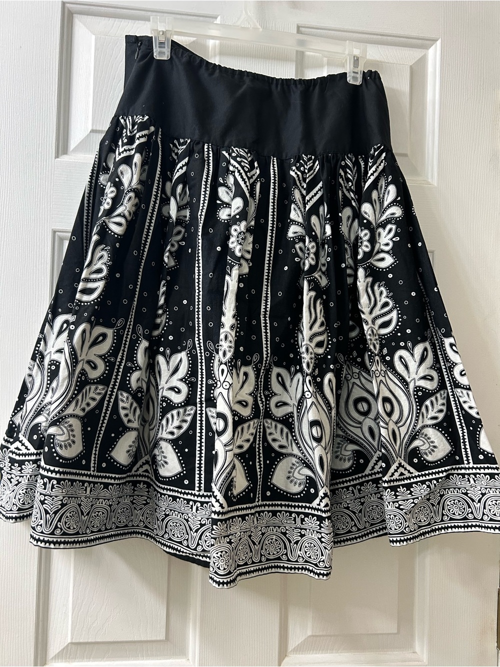 Coldwater Creek Black & White Printed A-Line Skirt - Picture 2 of 9